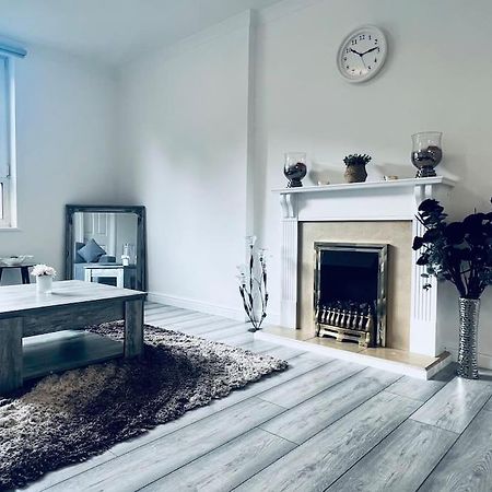 Superb 2 Bedroom Apartment With Free Parking Edinburgh Buitenkant foto