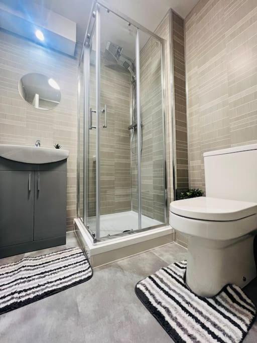 Superb 2 Bedroom Apartment With Free Parking Edinburgh Buitenkant foto